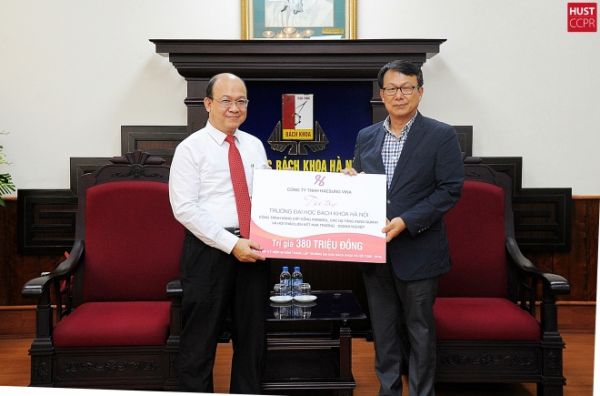 Công ty Haesung Vina trao tặng tài trợ cho Trường ĐHBK Hà Nội