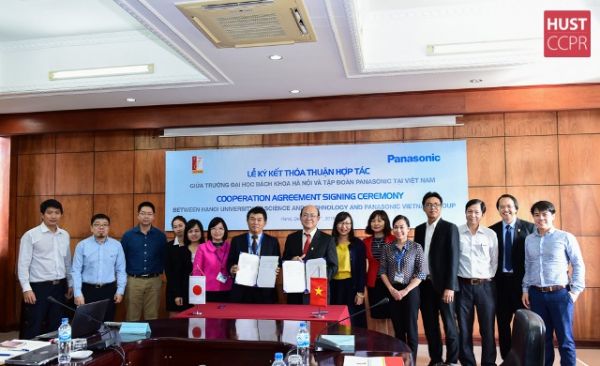 Lễ ký kết hợp tác giữa Trường ĐHBK Hà Nội và Tập đoàn Panasonic Việt Nam