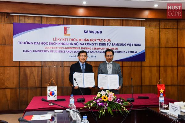 The renewal of MOU with Samsung Viet Nam brings new opportunities for students