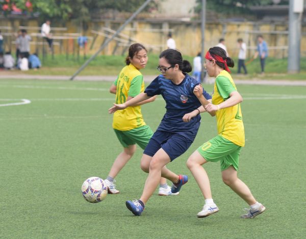 Điện tử Viễn thông lên ngôi Vô địch Giải bóng đá nữ sinh viên Trường ĐHBK Hà Nội năm 2019