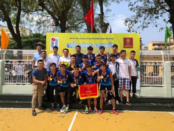 ĐHBK Hà Nội giành giải Nhất Giải bóng chuyền sinh viên các trường đại học và cao đẳng khu vực Hà Nội