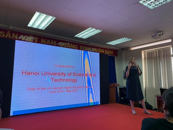 Trường ĐHBK Hà Nội được bầu là Chủ tịch Mạng lưới Giáo dục Đại học giữa Việt Nam và Vương quốc Anh (VN-UK HEP)