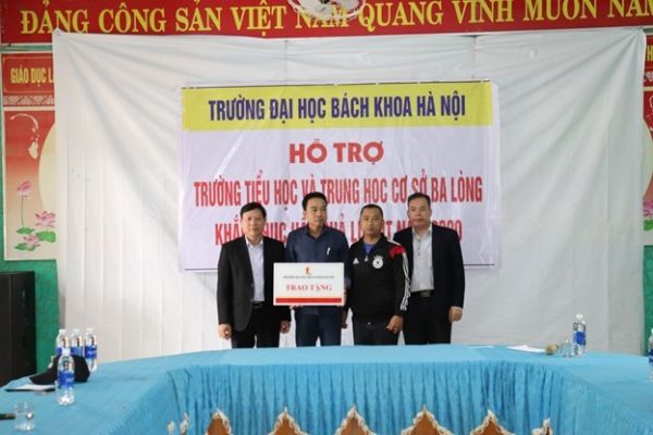 Bách khoa Hà Nội hỗ trợ trường học miền Trung bị ảnh hưởng bởi lũ lụt