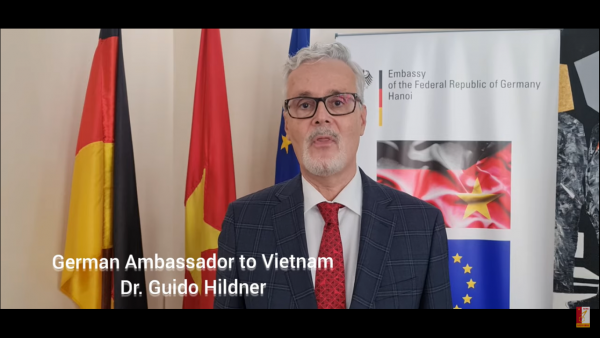 Congratulations from German Embassy to HUST