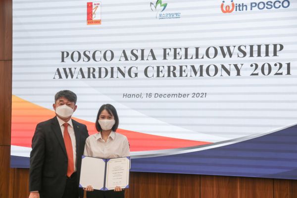 Quỹ POSCO TJ Park trao 10 suất học bổng cho sinh viên Đại học Bách khoa Hà Nội