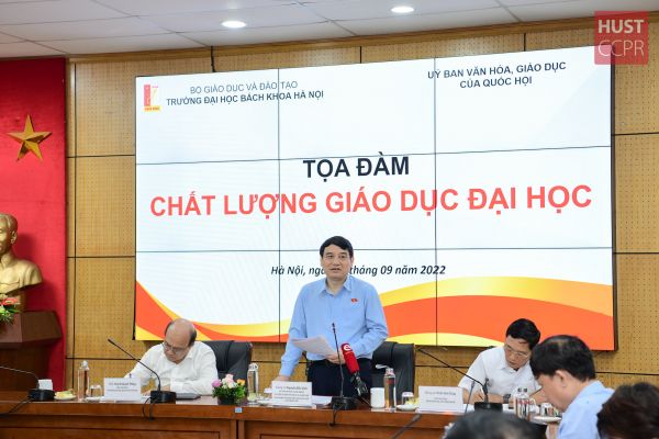 Cán bộ, nhà quản lý Bách khoa Hà Nội trao đổi cùng lãnh đạo Quốc hội về chất lượng giáo dục đại học