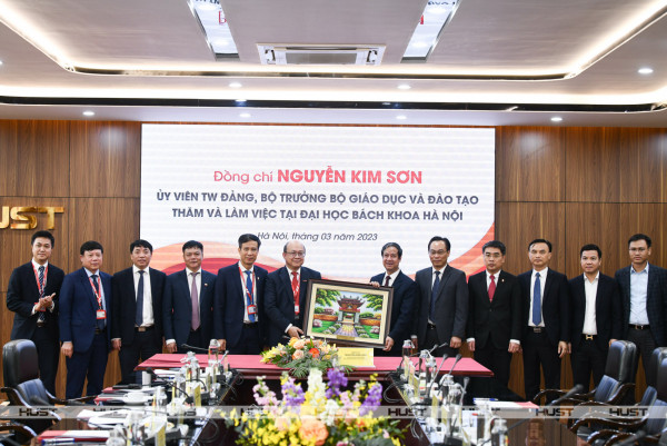 Bộ trưởng Bộ GD&ĐT Nguyễn Kim Sơn: “Bách khoa là một mối. Thống nhất trong đa dạng”
