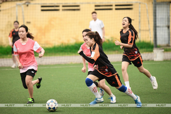 Sức nóng Giải Bóng đá nữ sinh viên Bách khoa Hà Nội - BKFS CUP 2023