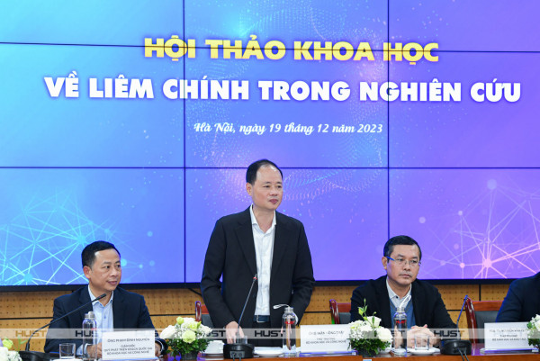 Thứ trưởng Bộ Khoa học và Công nghệ Trần Hồng Thái phát biểu tại Hội thảo