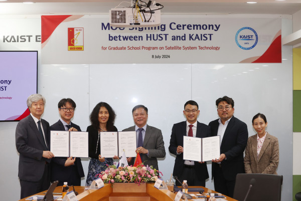 HUST and KAIST Collaborate to Shape the Future of Satellite Technology