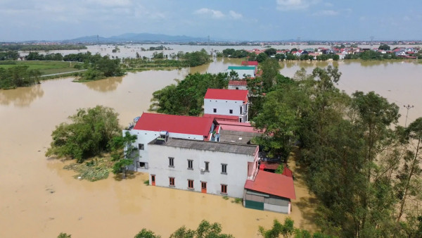 HUSTers In Action: Lifeline Radio System Amidst The Floods