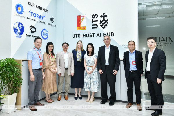 The UTS delegation and HUST representatives at joint AI research center AIHub