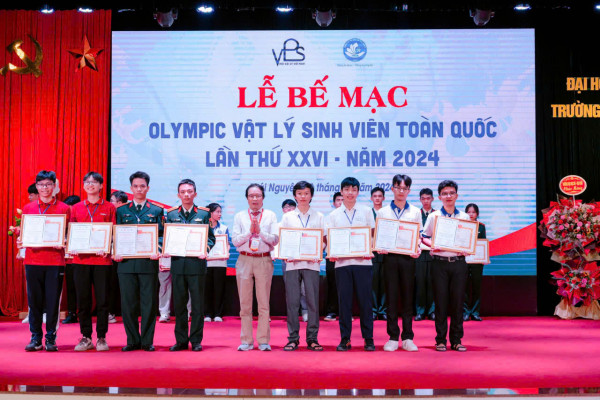 Bộ đôi “newbie” Bách khoa giành giải Nhất Olympic Vật lý sinh viên toàn quốc