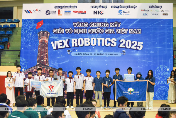 Hé lộ các đại diện Việt Nam thi đấu VEX Robotics 2025 tại Hoa Kỳ