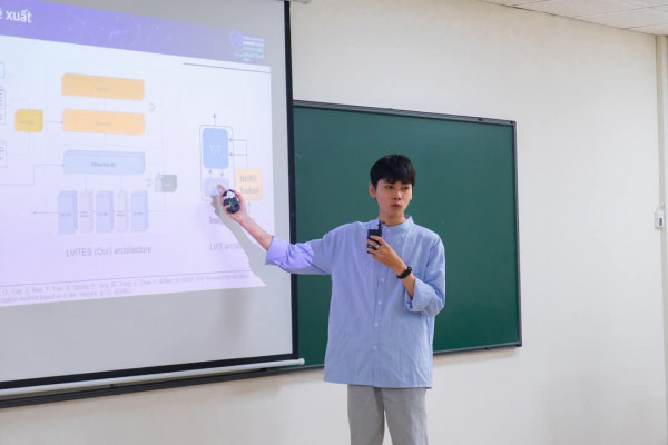 Nam sinh Bách khoa biến AI thành "trợ lý" cho bác sĩ nội soi
