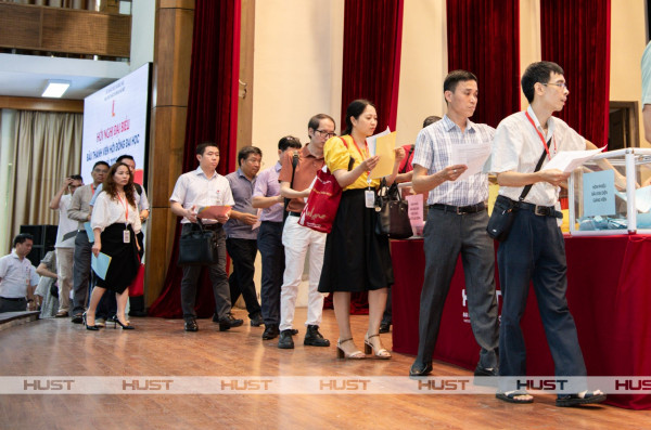 Hội nghị Đại biểu bầu thành viên Hội đồng đại học nhiệm kỳ 2025 - 2030