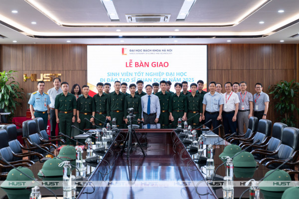 Sinh viên Bách khoa Hà Nội: Từ bầu trời học thuật đến vùng trời Tổ quốc