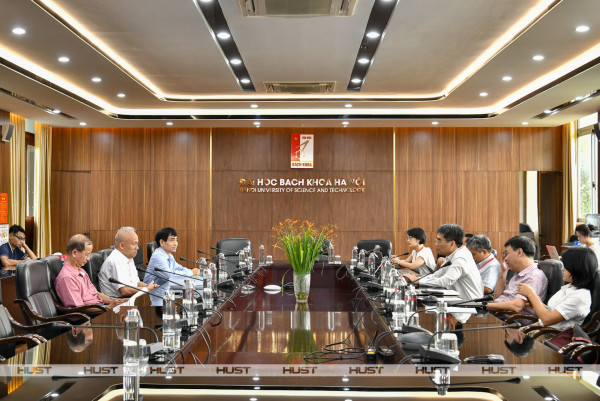 Buổi làm việc giữa Bách khoa Hà Nội và Hiệp hội Các trường Đại học, Cao đẳng Việt Nam