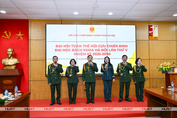 Tiết mục văn nghệ chào mừng Đại hội