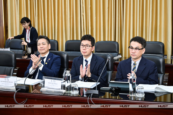 Lãnh đạo tỉnh Tochigi đến thăm và làm việc tại Bách khoa Hà Nội