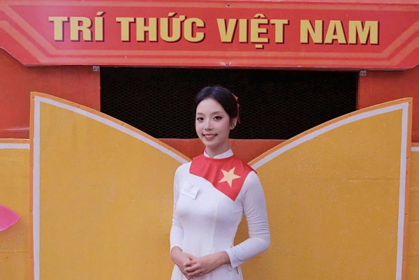 HUST Student Proudly Joins the "A80 Intellectual Block"