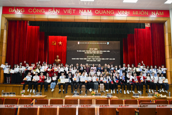 Bách khoa Hà Nội tuyên dương “Sinh viên 5 tốt” năm học 2024–2025