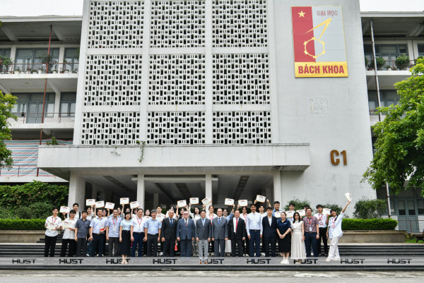 Hội Khuyến học Thương gia Đài Loan tiếp sức học viên sau đại học Bách khoa Hà Nội