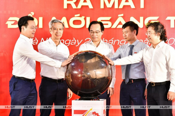 The First Internationally Standardized Design Factory Model in Vietnam is at HUST