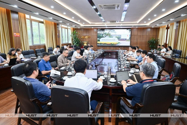 HUST and the Hanoi Department of Science and Technology Accelerate from Policy to Product