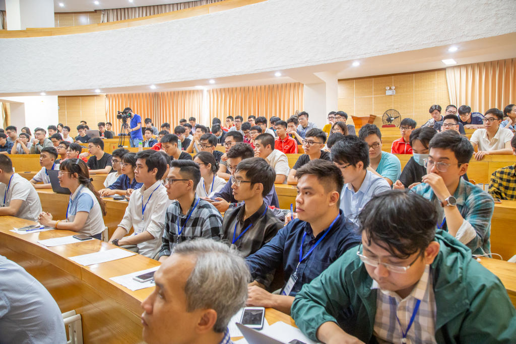 Bách khoa Hà Nội lần đầu tiên tổ chức Trường hè về khoa học dữ liệu và trí tuệ nhân tạo