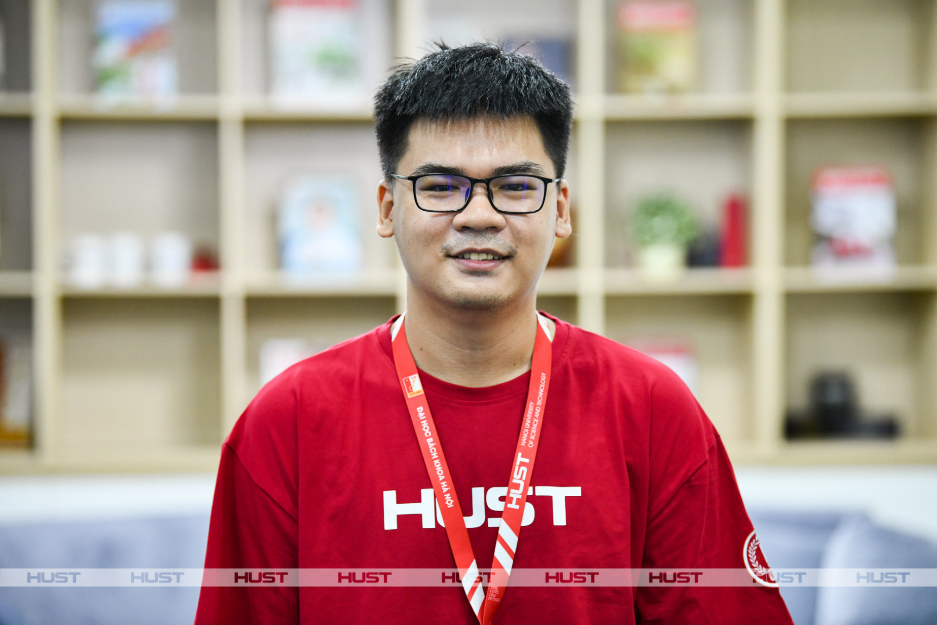 Nguyễn Lê Thành, sinh viên tốt nghiệp xuất sắc ngành Kỹ thuật Điện tử Viễn thông, Trường Điện – Điện tử, Đại học Bách khoa Hà Nội