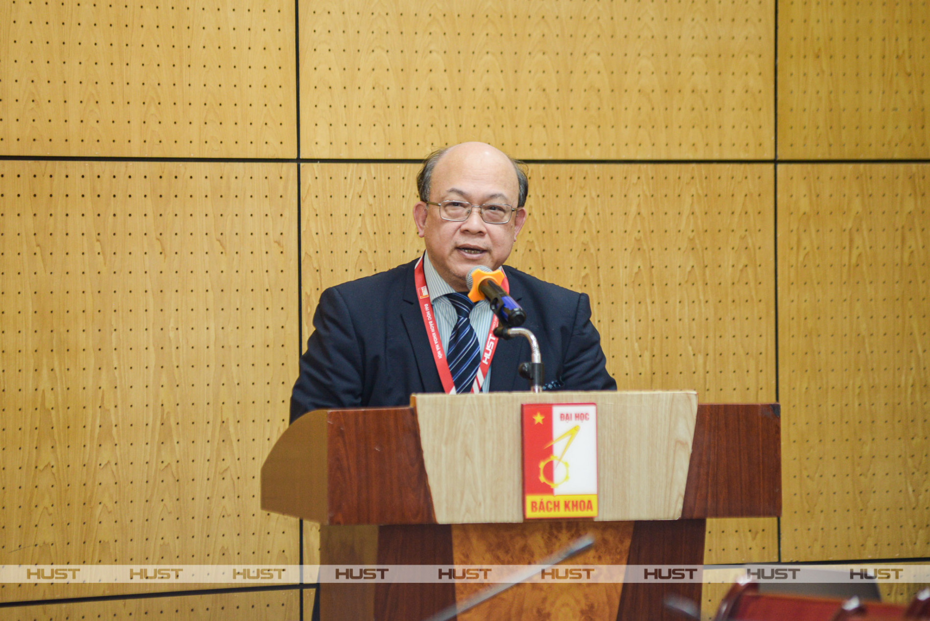 PGS. Huỳnh Quyết Thắng, Giám đốc Đại học Bách khoa Hà Nội phát biểu tại buổi gặp mặt ngày 1/2. Ảnh: Kiên Phạm