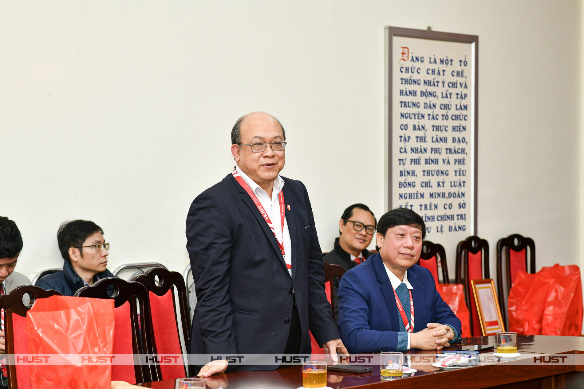 PGS. Huỳnh Quyết Thắng – Phó Bí thư Đảng ủy, Giám đốc ĐHBK Hà Nội phát biểu tại buổi gặp mặt ngày 29/2.