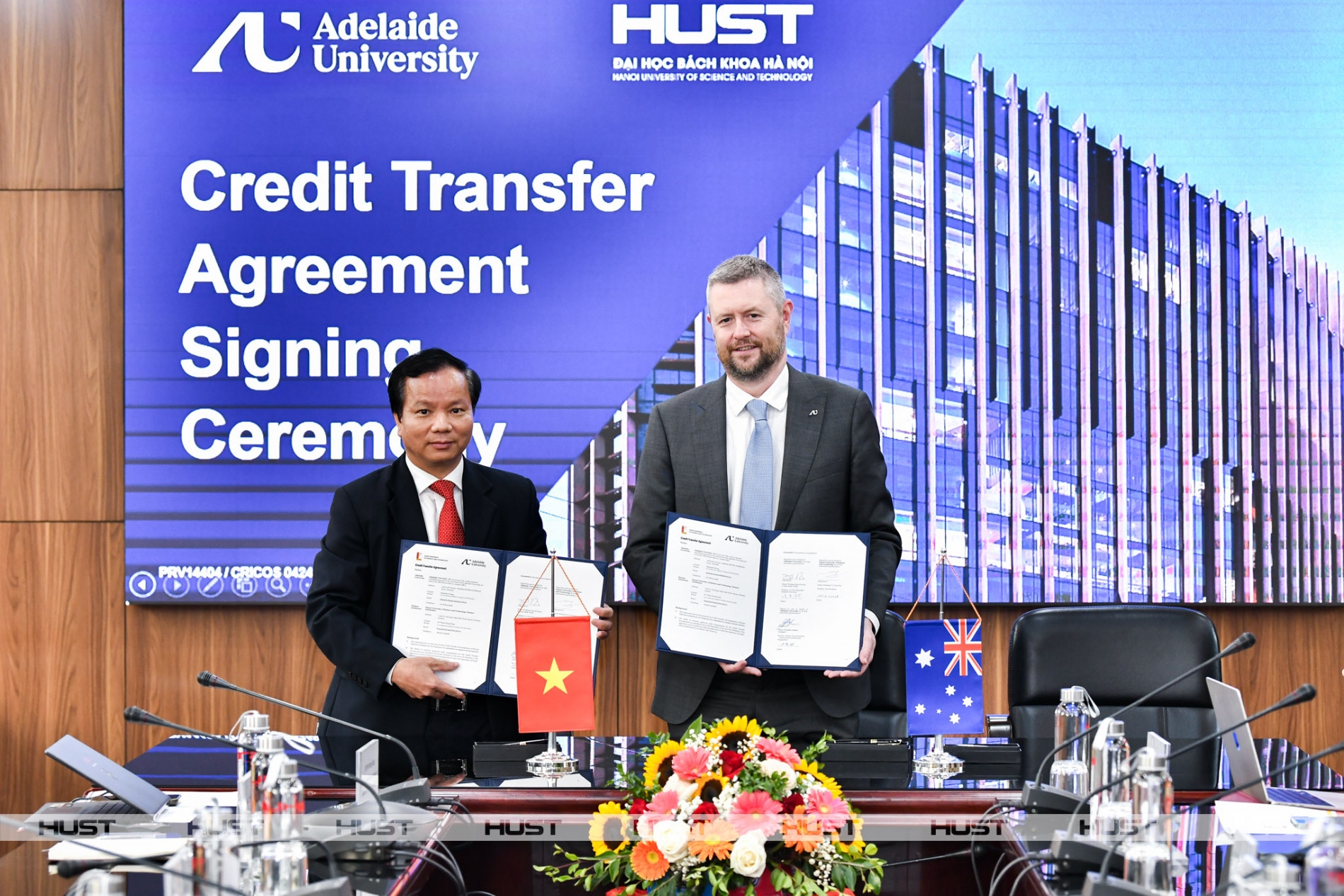 Huust Chance for HUST students to Get a Degree at an Australian Top university