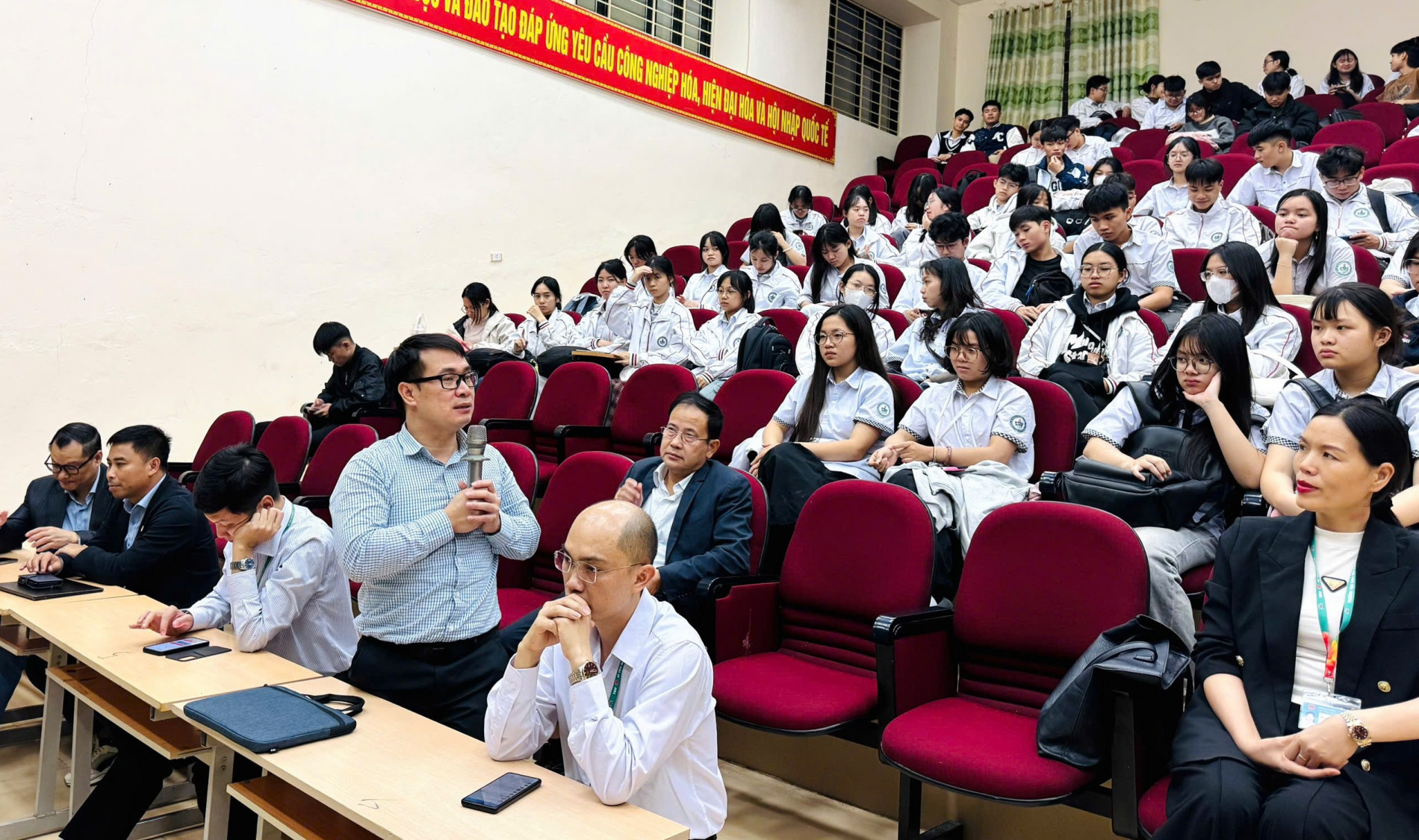 z7233230484465 7f1707215a8c3921f433b1f3a51339dc