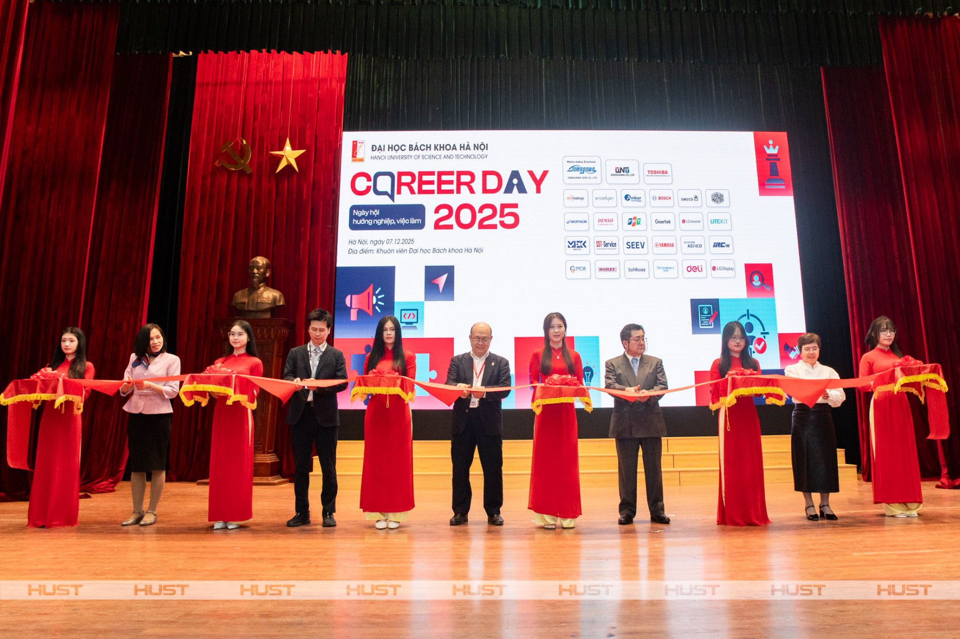 Career Day 2025: Doanh nghiệp tìm nhân tài – Sinh viên “thực việc, thực chiến”