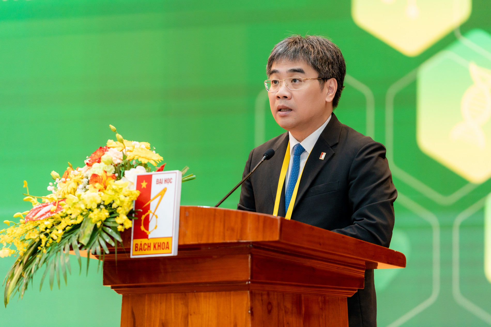 ảnh 6 PGS Huỳnh Đăng Chính phát biểu tại hội nghị