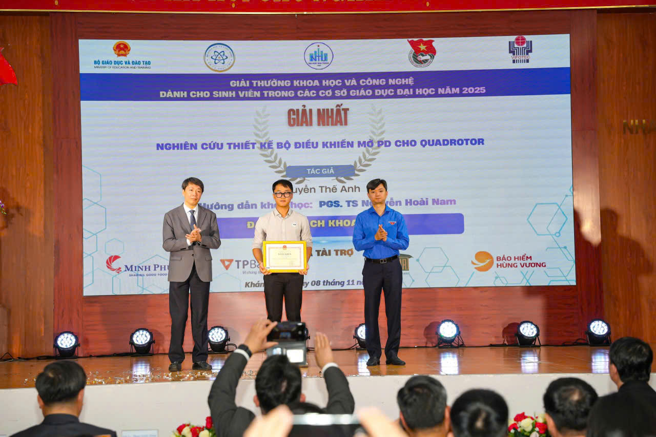 z7333055115649 4880456c9a4cd32e68c5ae4e6512c381