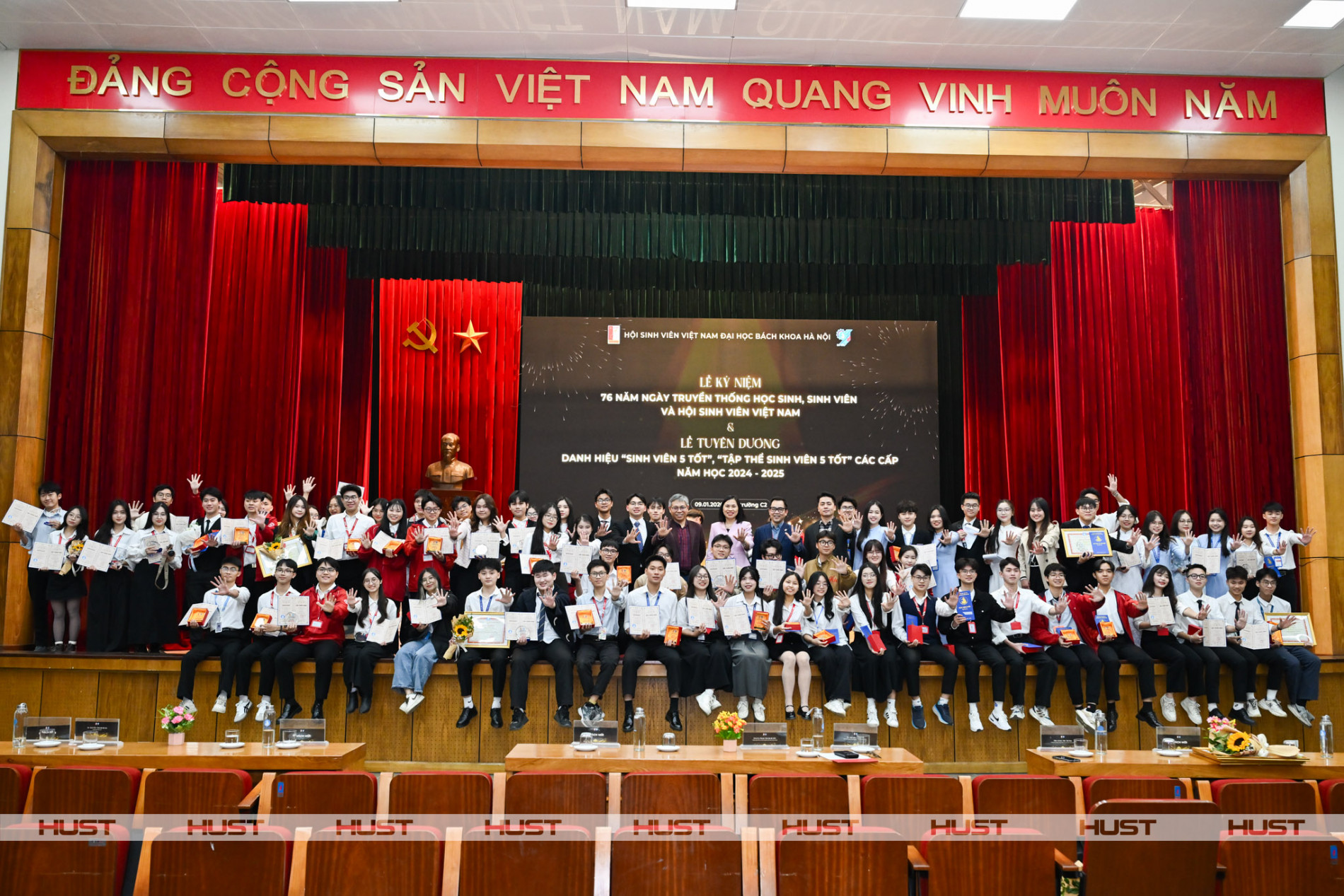 Bách khoa Hà Nội tuyên dương “Sinh viên 5 tốt” năm học 2024–2025