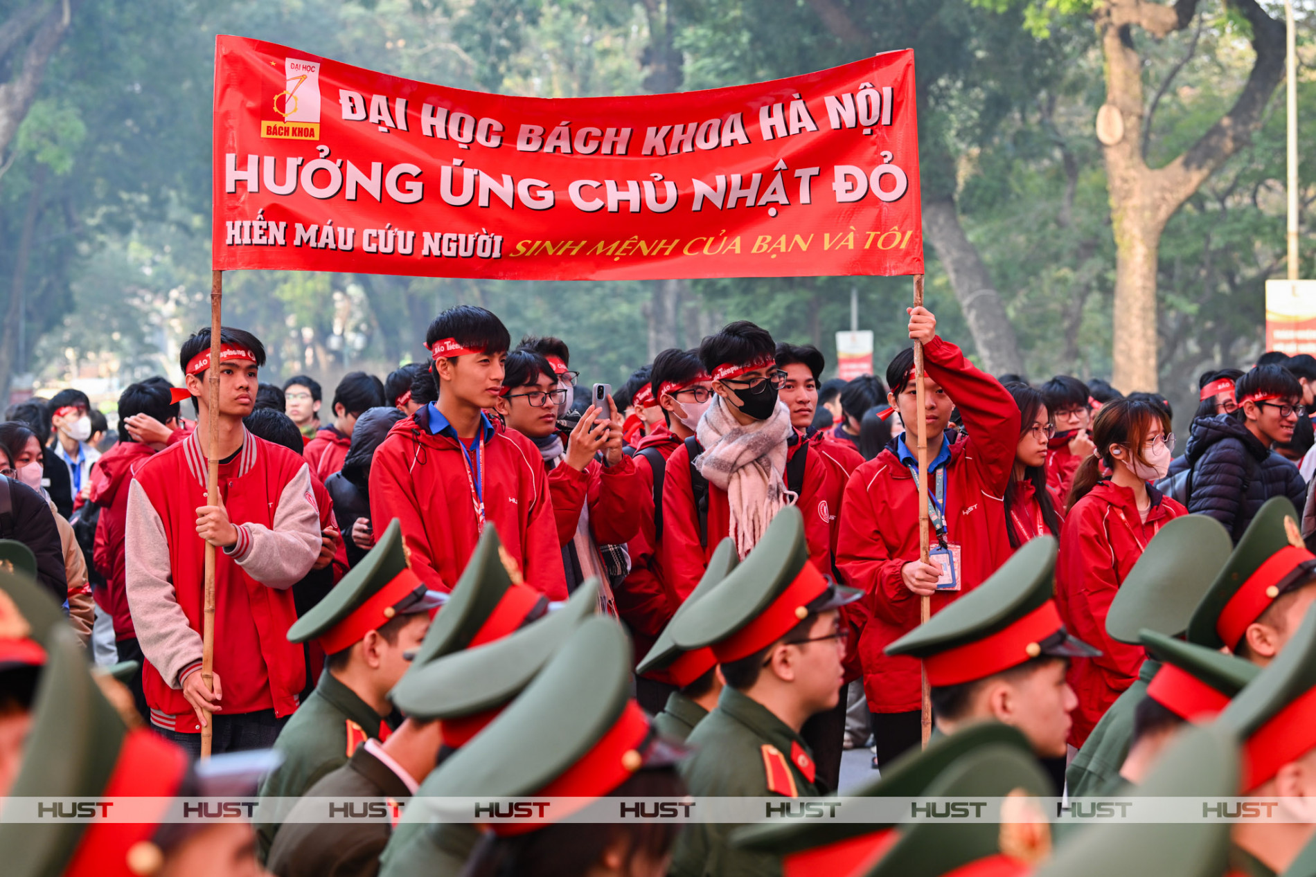 Bách khoa Hà Nội gửi những yêu thương qua từng giọt máu