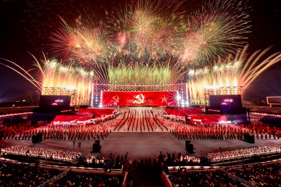 96 năm ngọn cờ vẻ vang của Đảng - đại học với trách nhiệm đào tạo nhân lực trình độ cao và thúc đẩy phát triển đột phá khoa học, công nghệ, đổi mới sáng tạo