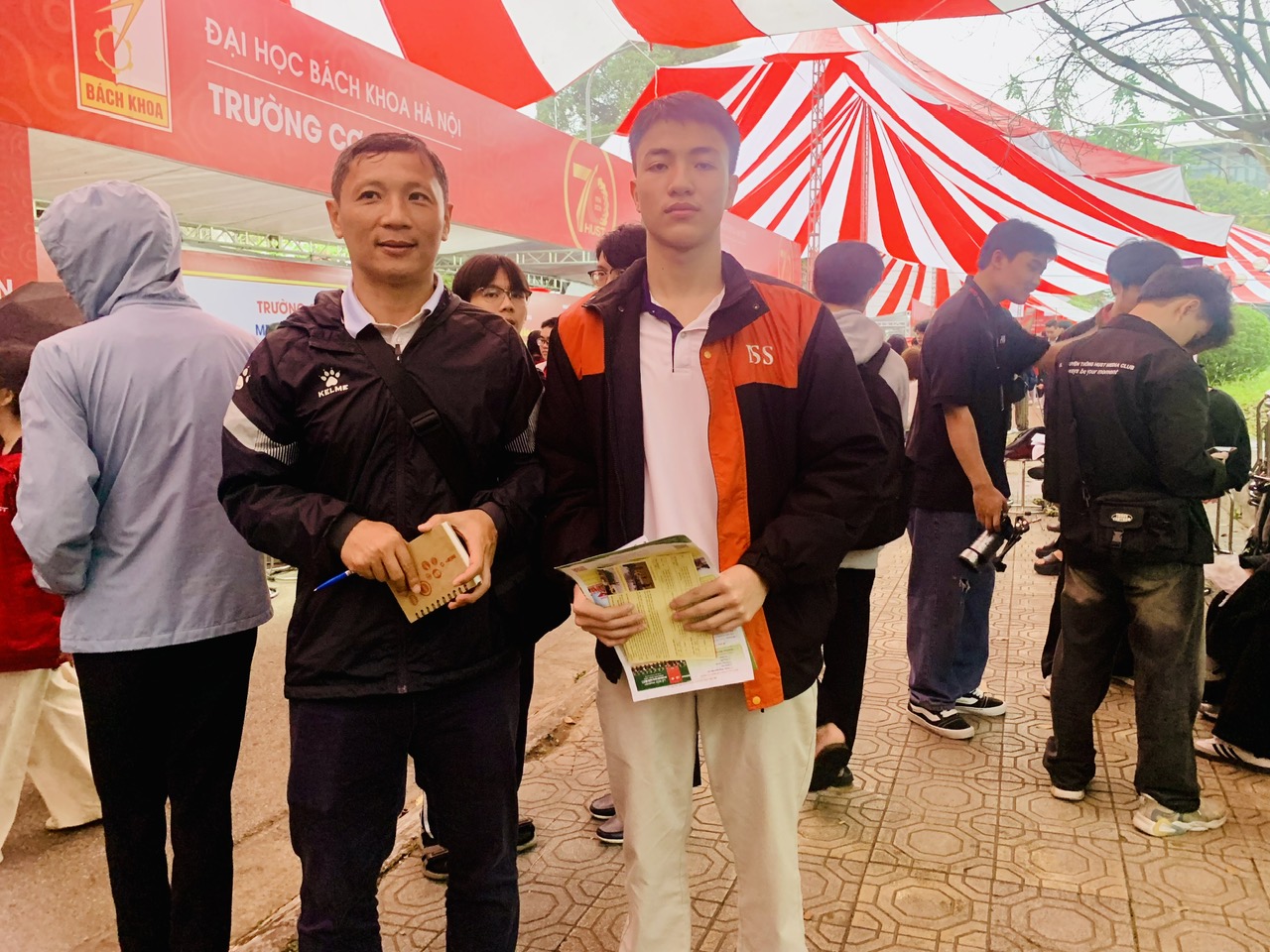 z7598587858241 85e2613779514fe5459274c518c35b5f