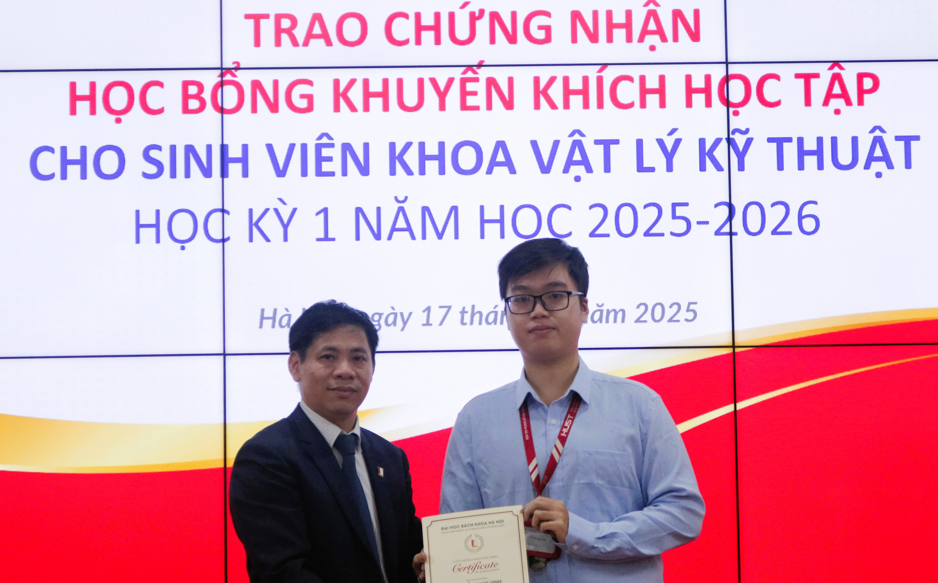 Ảnh chứng nhận học bổng khuyến khích 2025 1