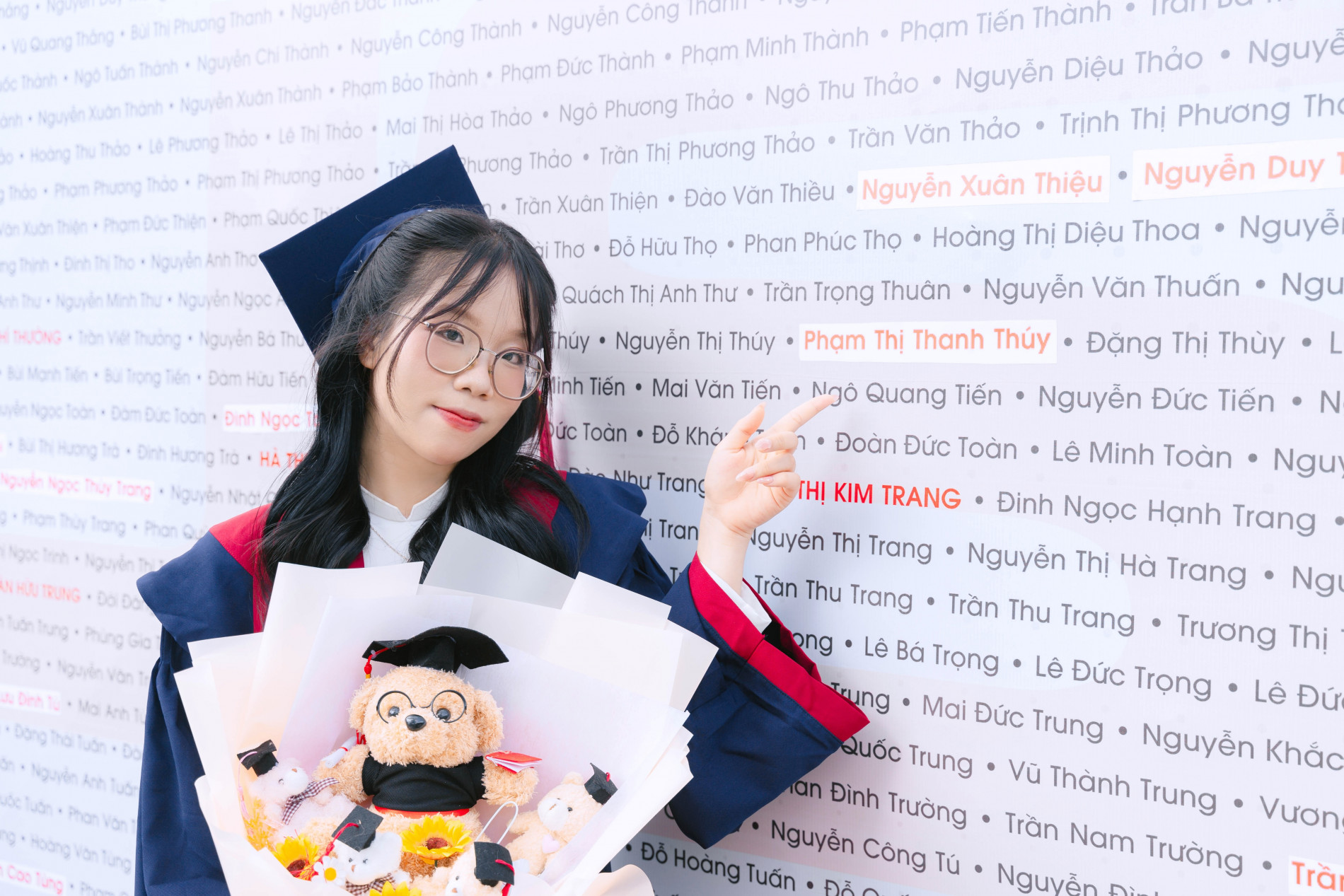 Phạm Thị Thanh Thúy trong ngày nhận Bằng tốt nghiệp tại Đại học Bách khoa Hà Nội