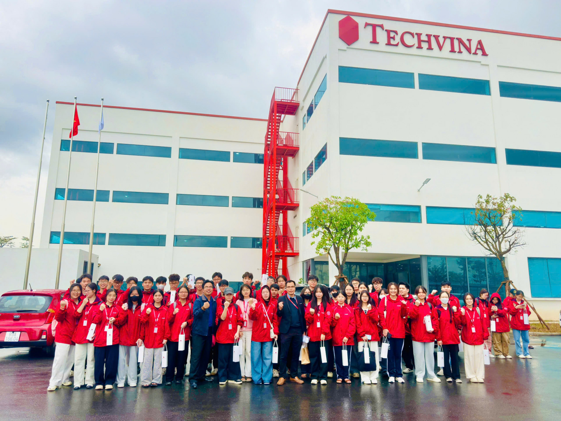 sv thực tập Nhập môn tại DN 2