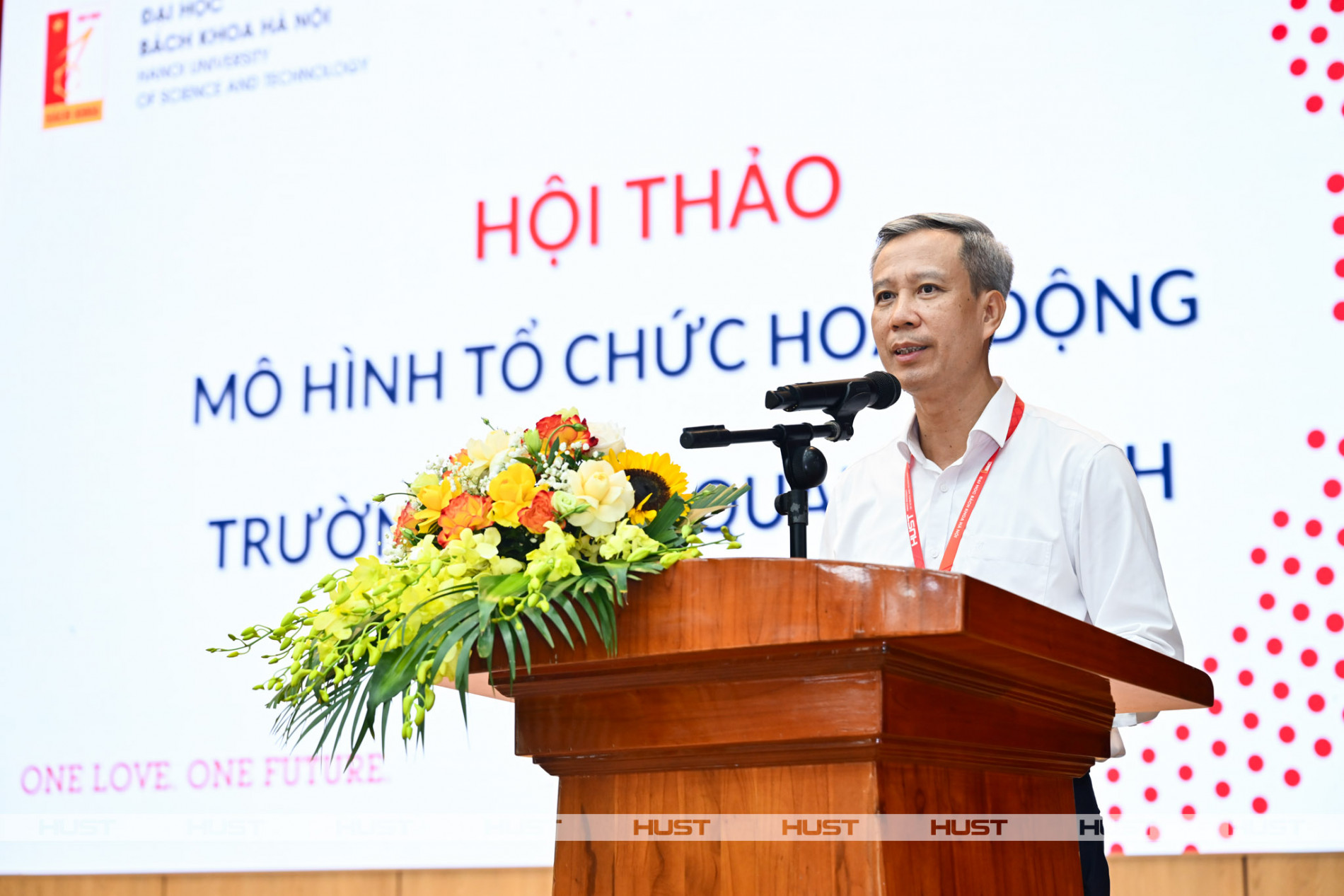 GS. Lê Anh Tuấn - Bí thư Đảng ủy, Giám đốc Đại học Bách khoa Hà Nội - phát biểu tại Hội thảo