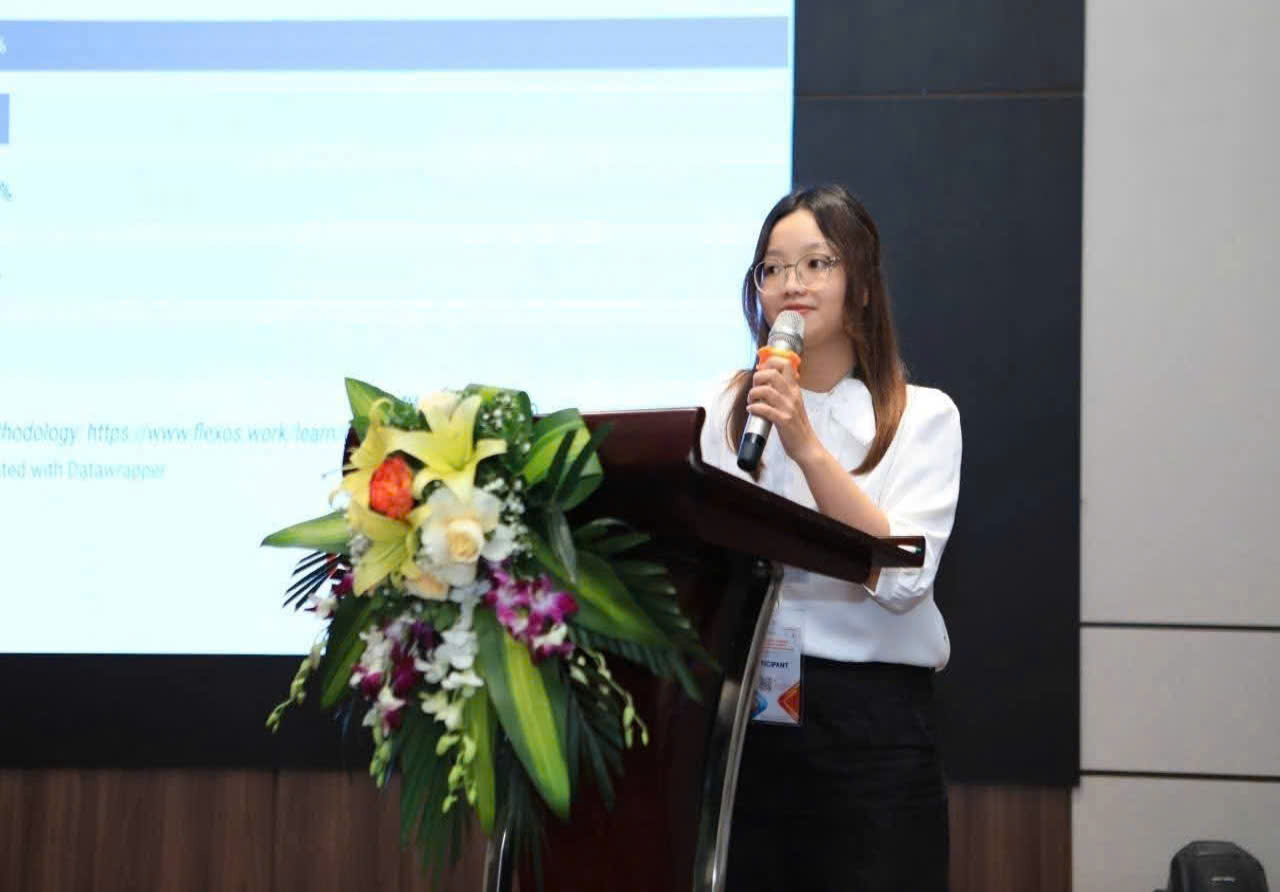 Tham gia hội nghị khoa học